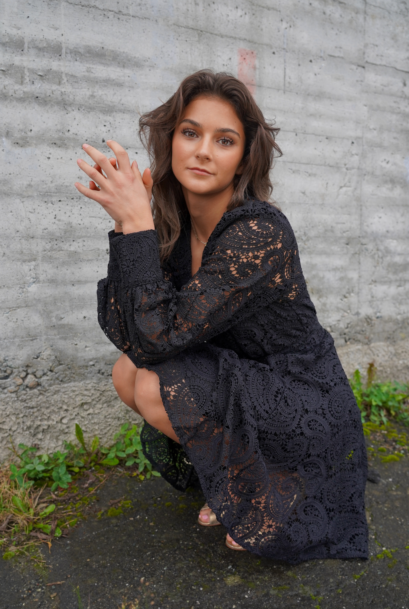 Open lace dress deals